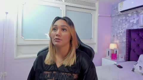 violeta_medina online show from 05/20/26, 02:40
