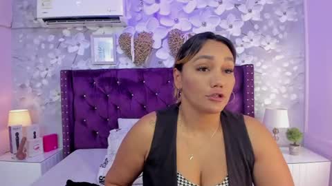 violeta_medina online show from 06/17/26, 01:19