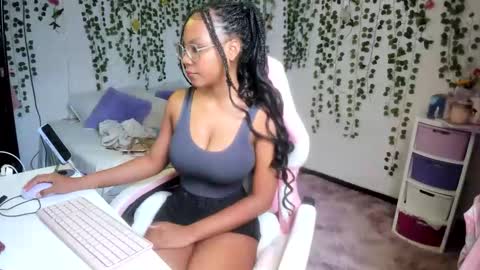 Snapshot of violeta_miler_ chatting on 03/04/26, 05:41 Violeta online show from 03/04/26, 05:41