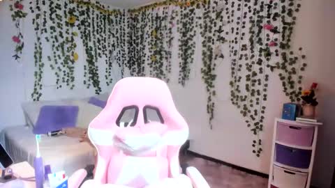 Snapshot of violeta_miler_ chatting on 03/12/26, 06:36 Violeta online show from 03/12/26, 06:36