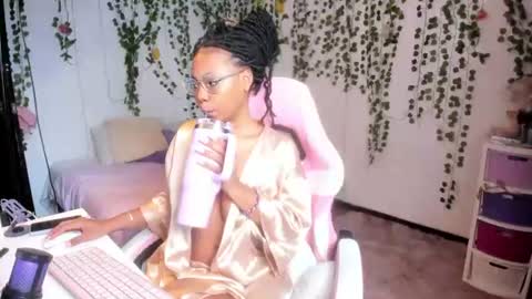 Violeta online show from 07/20/26, 05:59