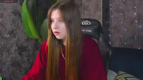 Snapshot of violeta_paul chatting on 06/05/26, 01:01 Violeta online show from 06/05/26, 01:01