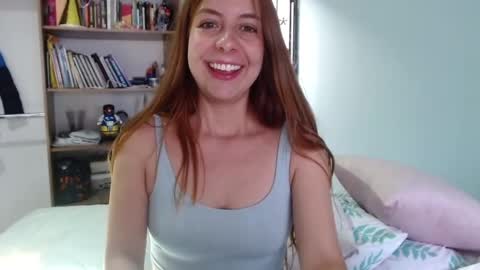 Violeta Peter online show from 10/19/25, 07:47