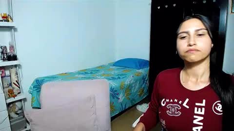 Snapshot of violeta_rouses chatting on 02/01/26, 03:27 violeta_rouses online show from 02/01/26, 03:27