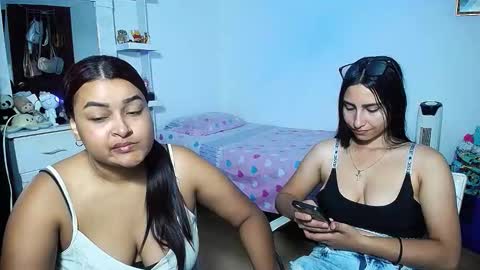 Snapshot of violeta_rouses chatting on 02/18/26, 04:14 violeta_rouses online show from 02/18/26, 04:14