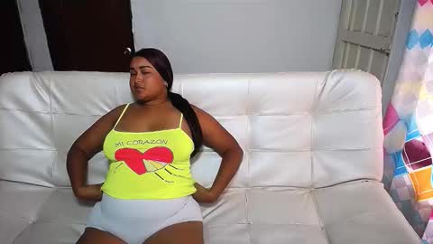 Snapshot of violeta_rouses chatting on 03/11/26, 04:24 violeta_rouses online show from 03/11/26, 04:24