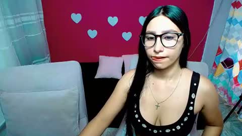 Snapshot of violeta_rouses chatting on 06/21/26, 10:12 violeta_rouses online show from 06/21/26, 10:12