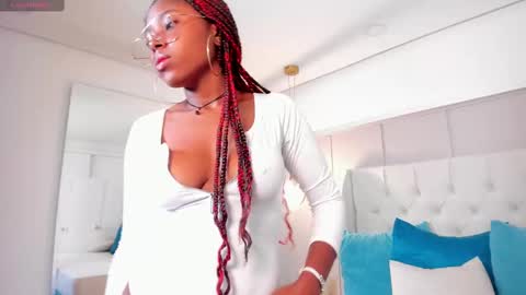 violeta_ruiz_ online show from 02/27/25, 01:38