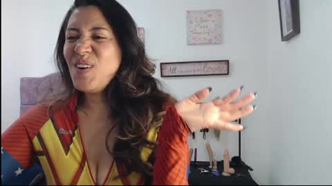 Snapshot of violeta_scott_ chatting on 05/18/26, 01:50 violeta_scott_ online show from 05/18/26, 01:50
