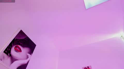 Snapshot of violeta_velvet_ chatting on 06/05/26, 01:06 online show from 06/05/26, 01:06