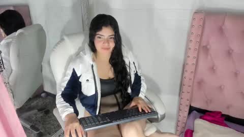 Viollet online show from 01/01/25, 10:00