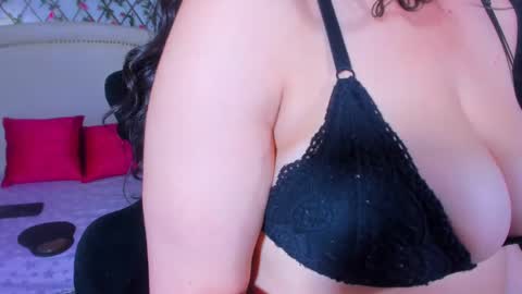 Viollet online show from 01/30/25, 03:51