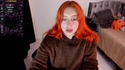 Violeta  Help me reach 150 thumbs up    online show from 04/30/26, 03:57