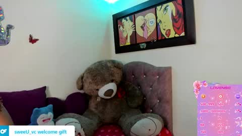 Snapshot of violetalee chatting on 05/31/26, 01:58 Jimena online show from 05/31/26, 01:58
