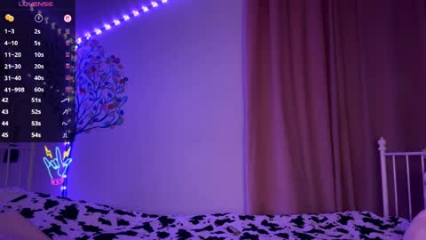 Snapshot of violetamelia chatting on 04/02/26, 03:53 Eva online show from 04/02/26, 03:53