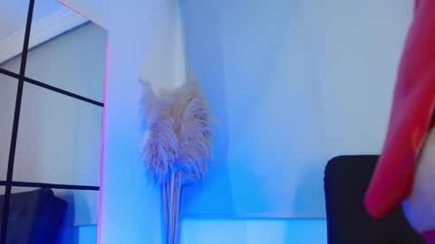 Snapshot of violetarainn chatting on 12/01/25, 02:22 Violeta online show from 12/01/25, 02:22