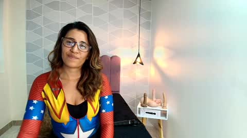 Snapshot of violetascott_ chatting on 01/28/25, 05:24 VIOLETA online show from 01/28/25, 05:24