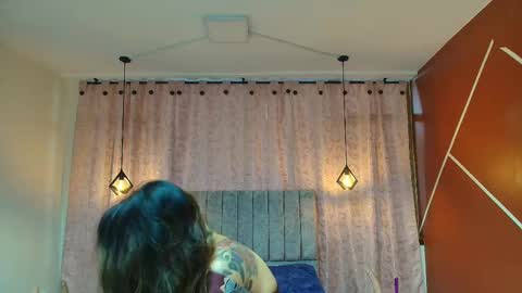 VIOLETA online show from 09/20/25, 12:17