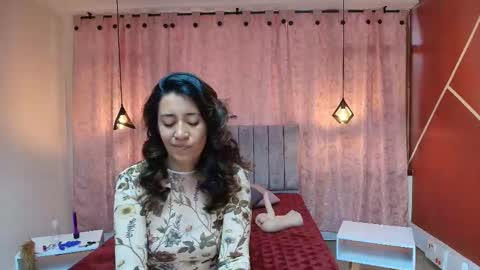 VIOLETA online show from 10/13/25, 01:11