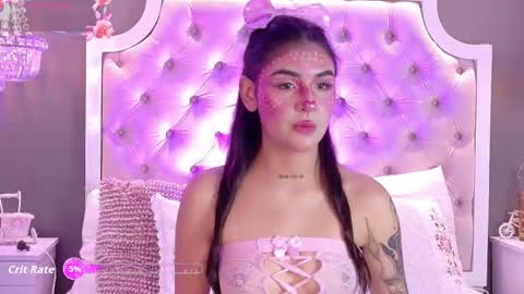 Snapshot of violetblaze chatting on 10/25/25, 01:24 Cute Violet online show from 10/25/25, 01:24