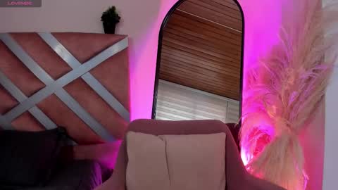 Call me Violet online show from 10/30/25, 07:36