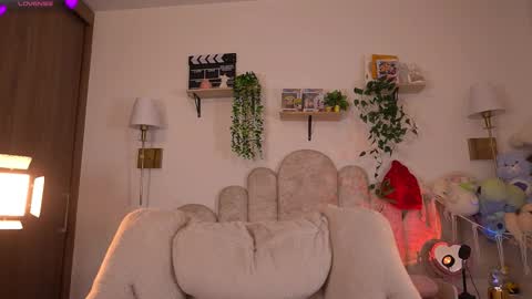violeth___ online show from 02/11/26, 01:16