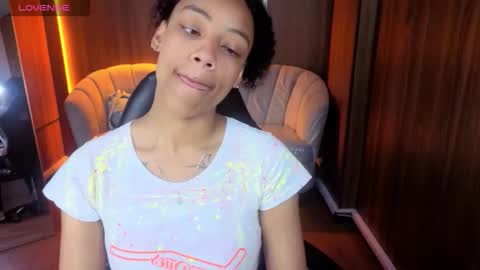 Snapshot of violeth_b chatting on 01/09/26, 12:52 violeth_b online show from 01/09/26, 12:52