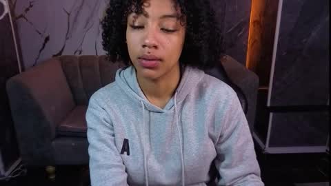 Snapshot of violeth_b chatting on 03/14/26, 01:05 violeth_b online show from 03/14/26, 01:05
