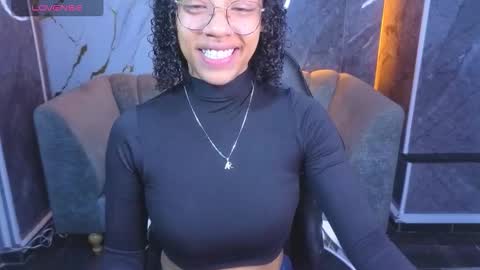 Snapshot of violeth_b chatting on 03/16/26, 12:42 violeth_b online show from 03/16/26, 12:42