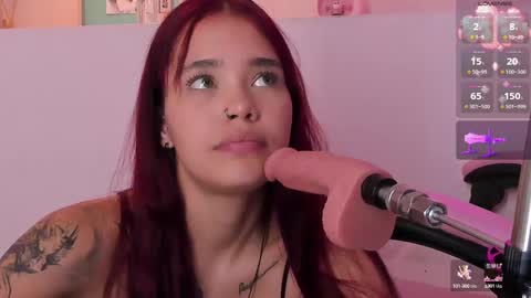 Snapshot of violeth_hill chatting on 09/13/25, 08:08 Violeth Hill online show from 09/13/25, 08:08