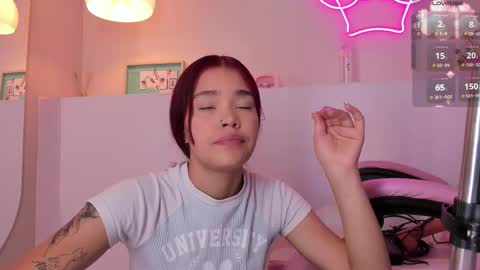 Snapshot of violeth_hill chatting on 09/14/25, 07:57 Violeth Hill online show from 09/14/25, 07:57