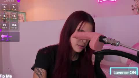 Snapshot of violeth_hill chatting on 11/15/25, 07:54 Violeth Hill online show from 11/15/25, 07:54