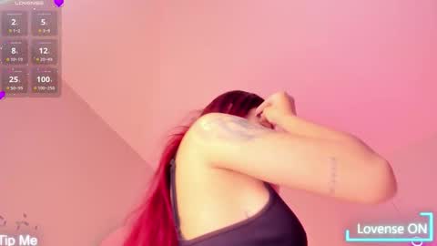 Snapshot of violeth_hill chatting on 11/16/25, 06:57 Violeth Hill online show from 11/16/25, 06:57