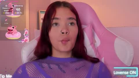 Snapshot of violeth_hill chatting on 12/03/25, 07:56 Violeth Hill online show from 12/03/25, 07:56