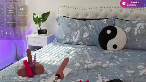 Snapshot of violetik888 chatting on 06/04/26, 02:12 VioletBaby online show from 06/04/26, 02:12