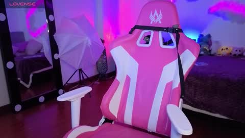   online show from 11/13/25, 07:13