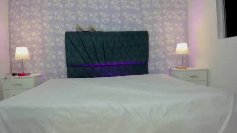 Snapshot of violetrose_as chatting on 03/25/26, 02:06 Violet Rose online show from 03/25/26, 02:06
