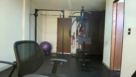 Snapshot of violetroussee chatting on 09/21/25, 03:35 violetroussee online show from 09/21/25, 03:35