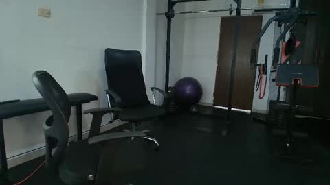 Snapshot of violetroussee chatting on 10/05/25, 07:01 violetroussee online show from 10/05/25, 07:01