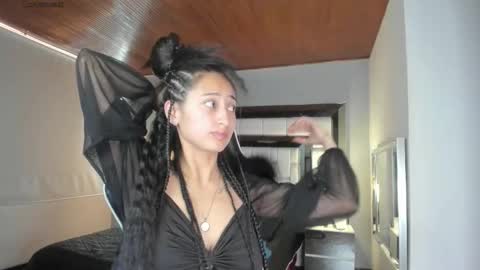 violetskinny online show from 10/03/25, 09:34