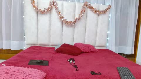 violetsweet_cs online show from 02/07/25, 06:56