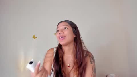 violett_24_ online show from 10/04/25, 07:12