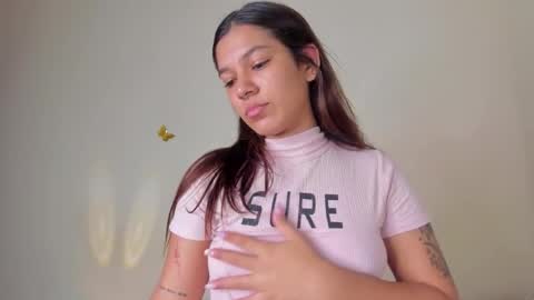 violett_24_ online show from 10/22/25, 11:26