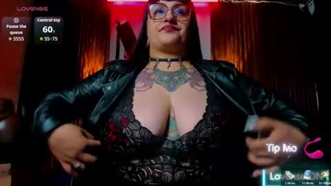 violett_8 online show from 07/15/26, 09:53