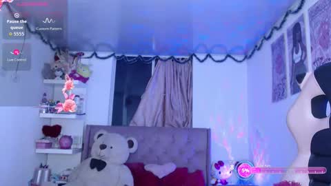 Snapshot of violett_brown9 chatting on 02/26/26, 04:22 violett_brown9 online show from 02/26/26, 04:22