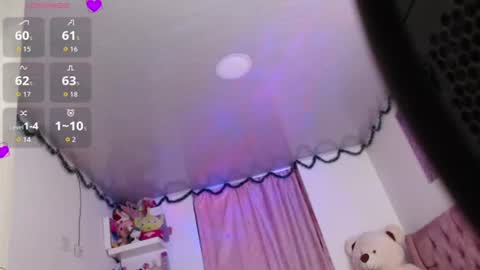 violett_brown9 online show from 06/25/26, 07:02