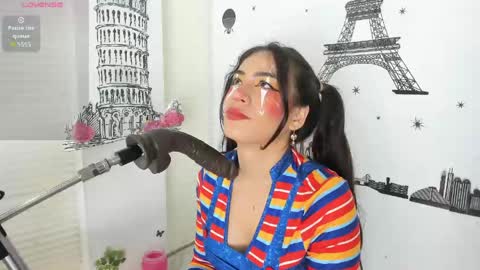 violett_collinss online show from 06/01/26, 05:53