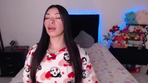 violeta  online show from 03/11/25, 10:53