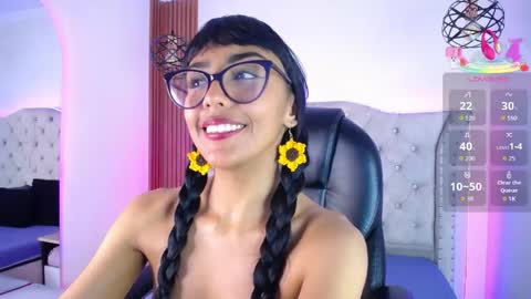 Violet online show from 05/19/26, 01:56