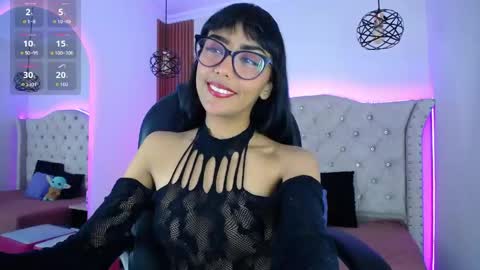 Violet online show from 05/24/26, 11:04